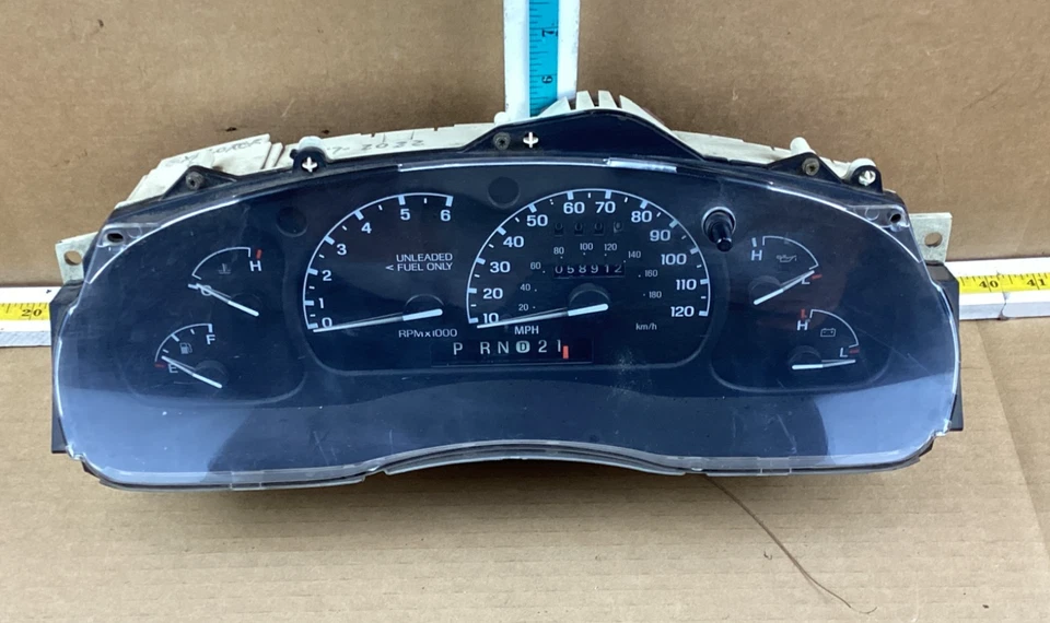 Cuadro de instrumentos velocímetro Ford Explorer 1995-1997 F67F-10849-CA OEM Foto 1 de 4