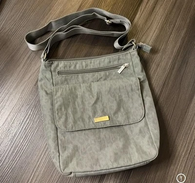 Bolsa Baggallini Town cinza estampa de leopardo tiracolo bolsa de náilon - Imagem 1 de 4