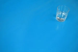 PLAIN TURQUOISE VINYL WIPE CLEAN PVC TABLECLOTH - Picture 1 of 1