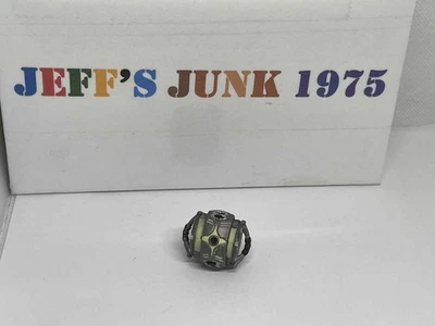 McFarlane Toys Halo 3 Spartan Flare device accessory ONLY - Image 1 of 4