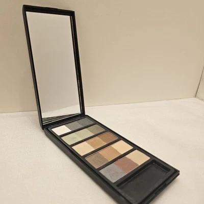 Палитра теней для век Jerome Alexander MATCH MAKER коллекция 15 оттенков - Изображение 1 из 4