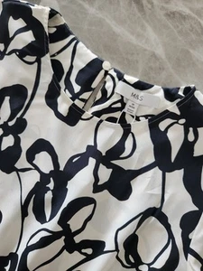 Midaxi-Teekleid mit Rundhalsausschnitt von M&S ~ Größe 18 Petite - Bild 1 von 10