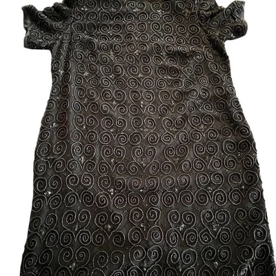 Stenay 大码 20 码黑色串珠丝绸复古晚礼服 — 第 1/4 张图片