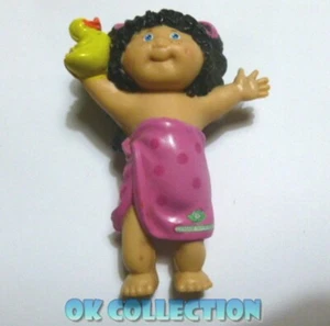 CABBAGE PATCH KIDS personaggio pvc 6 cm - LEI CON PAPERELLA (China 1984) 56. - Picture 1 of 2