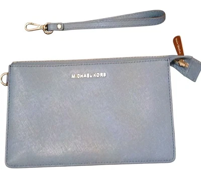 Michael Kors - Muñequera de color denim nueva con etiquetas, 2 compartimentos interiores, 1-6 ranuras para tarjetas Foto 1 de 4