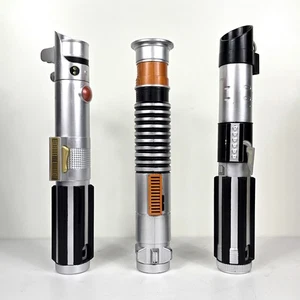 Star Wars Lightsaber Bundle x 3 Hasbro Lucas Red Vader Green Yoda Jedi Blue Obi - Foto 1 di 2