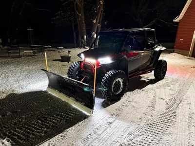 2013-2022 John Deere Gator RSX 66" Snow Plow with a Poly Plow Blade Foto 1 de 4