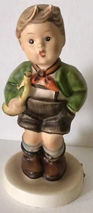 DE COLECCIÓN Hummel Goebel Figura Trompeta Niño Instrumento Musical 5" ALTO - Imagen 1 de 5