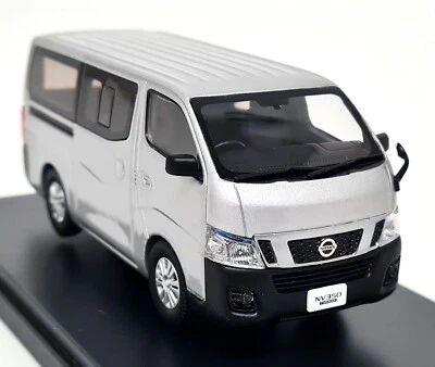 Ebbro 1/43 Nissan NV350 Minibús Van DX 2012 Plateado Diecast Escala Modelo Coche Foto 1 de 4