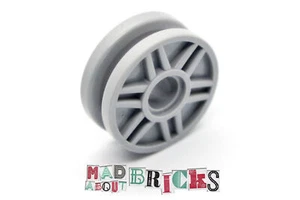 Lego 56902 Rueda 18mm Dx8mm con Pernos y Radios Poco Profundos 4499259 - Imagen 1 de 5