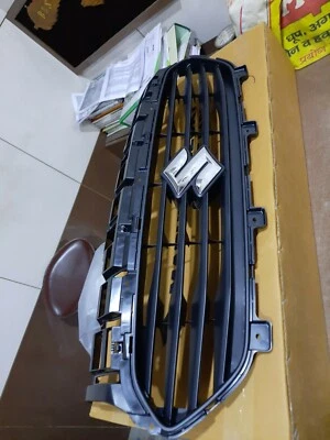 Parrilla delantera genuina Suzuki Swift DZR 2019 OEM Foto 1 de 4
