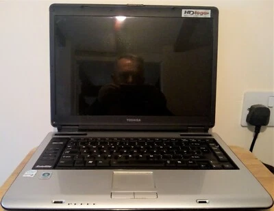 Toshiba Satellite A100 - 049 15.5" Laptop *Spares or Repairs* - Image 1 of 4