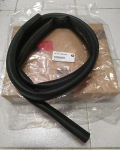 BMW Z3 hardtop rear window frame gasket !NEW! GENUINE 54218397667 - Picture 1 of 2