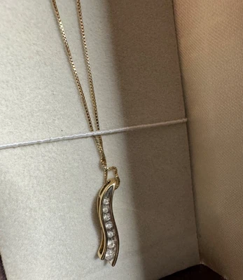 14k yellow gold diamond pendant preowned and chain  - Image 1 of 4