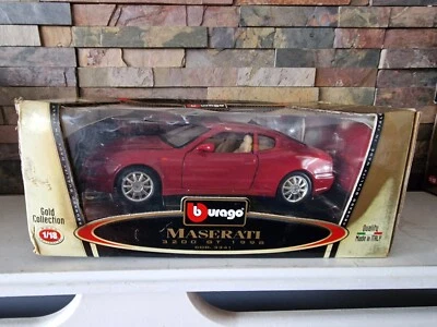 Coche diecast Burago Maserati 3200 GT 1998 dorado 1:18. En caja. Foto 1 de 4