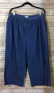 Dana Buchman Womens Wide Leg Blue Chambray Cropped Capris, Size 12. - Picture 1 of 5