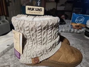 Muk Luks Womens Bootie Slippers House Shoes Comfy & Cute Size 7/8 - Picture 1 of 4