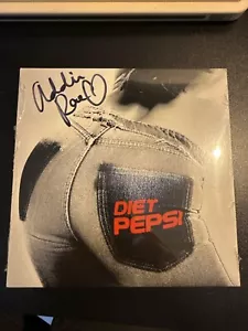 SIGNED Addison Rae Diet Pepsi 7β VINYL Limited Edition πποΈ - Picture 1 of 2