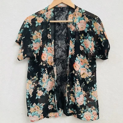 Top FULL TILT Melocotón Floral Negro Transparente Frente Abierto Encaje Trasero Capas | Mediano Foto 1 de 4