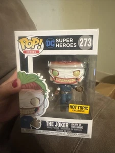 Funko Pop! Vinilo: DC Universe - The Joker (Death of the Family) - Hot Topic... - Imagen 1 de 5