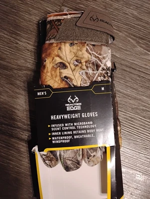 Realtree Edge Heavyweight Hunting Gloves Scent Control Water Proof NEW Sz Med. - Image 1 of 2