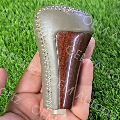 Pomo de cambio Lexus Gx460 2014-2017 fabricante original color beige usado: se adapta a Lexus Foto 1 de 4