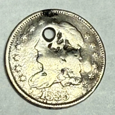 BUSTO TAPADO 1835 plata media moneda de diez centavos EE. UU. Detalles en muy buen estado, perforados y golpeados. #m2 Foto 1 de 2