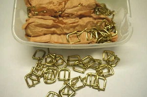 Solid brass Buckle. 7/8"  for (25) pieces. - Picture 1 of 4