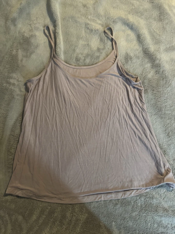 Camiseta sin mangas Lululemon modal-seda yoga en taupetastic talla mediana talla 8 Foto 1 de 1