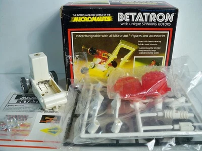 K25i0065 BETATRON MIB MINT IN BOX SEALED BAGS & DECALS MICRONAUTS 1976 VINTAGE - Image 1 of 4