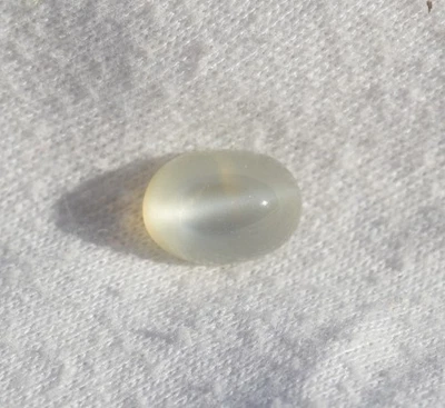 3.77 Carat Oval Cabochon Cut Natural Cat’s Eye Moonstone, No Heat or Treatment - Image 1 of 4
