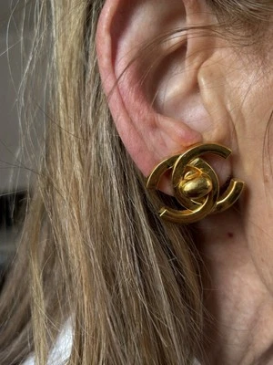 Chanel original  Ohrringe vergoldet / Ohrclips  / Modeschmuck - Bild 1 von 4