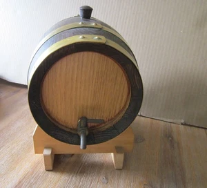 Drink Barrel- wooden with metal bands - Bild 1 von 5