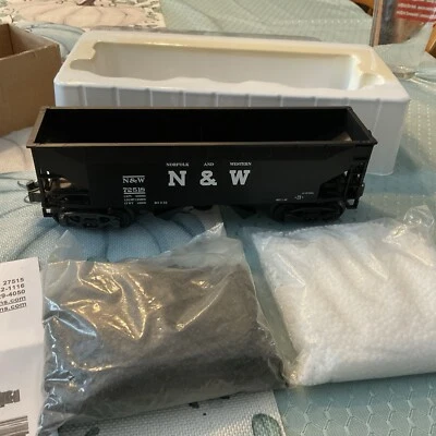 K-Line K725-1811 N&W 2 Bay Operating Hopper Car With Loads New In Box - Image 1 of 4