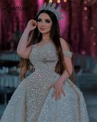 优雅婚礼礼服豪华重珍珠串珠婚礼礼服女式新娘 — 第 1/4 张图片