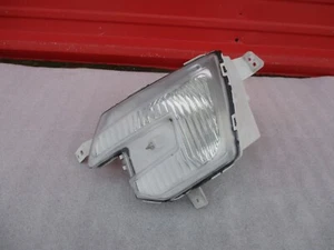 Ford Explorer LH 2016 2018 2019 2019 luz antiniebla conducción lateral fabricante de equipos originales usado - Imagen 1 de 5