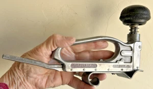 1920s Crofoot TACK-O-MATIC Pat'D Screen Tacker Stapler Chicago IL Antique - Picture 1 of 8
