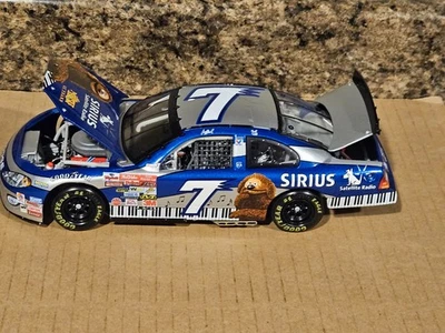 2002 Action 1:24 Casey Atwood Muppets Dodge Intrepid R/T '02 Sirius - Image 1 of 4