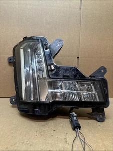 2015-2020 Cadillac Escalade LED Fog Light w/ Ballast Right / Passenger Side OEM - Picture 1 of 13