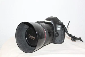 Canon EOS 5D Mark IV Kamera + EF 85 mm Objektiv - Bild 1 von 8