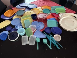 Tupperware Paket Ersatzteile, Deckel usw. Ca. 59 Teile - Bild 1 von 14