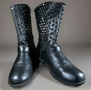 DEENA & OZZY URBAN OUTFITTERS Boots Size 8 Black Leather Silver Studded Moto - Picture 1 of 9