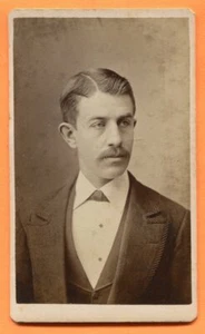 CDV Galion, OH, Portrait of a Young Man, by Rech, circa 1880 Backstamp - Bild 1 von 3