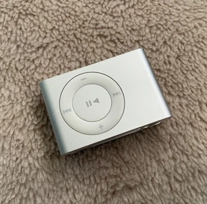 Apple iPod Shuffle 2nd Generation 1GB Silver ref.963 - Picture 1 of 6