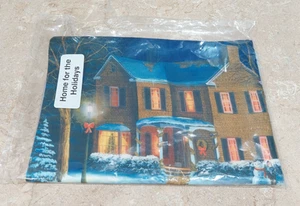 My Pillow Jim Hansel Limited Edition Kissenhülle Home For The Holidays 13" x 18" - Bild 1 von 2