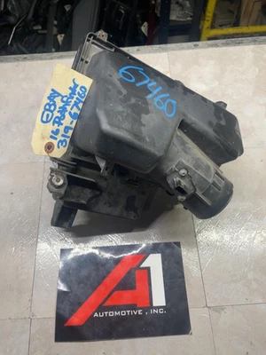 fits 2013-2016 NISSAN PATHFINDER 15-24 MURANO 13 JX35 Air Cleaner OEM - Image 1 of 4