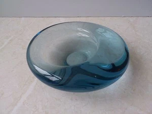 Holmegaard Schüssel / Aschenbecher, wunderschöner Glasartikel. Blau. Signiert 1957 per Lütken. - Bild 1 von 10