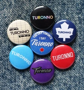 1" TURONNO BUTTON SET pins badges toronto raptors blue jays maple leafs ttc NEW - Foto 1 di 2