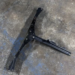 04-06 Lexus RX330 Radiator Support Upper Tie Bar T-Bar - Picture 1 of 12