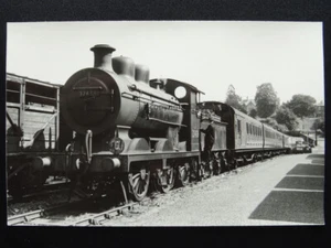 Kent TUNBRIDGE WELLS RAILWAY STATION WEST YARD Loco 32438 c1950s RP Photocard - Picture 1 of 2
